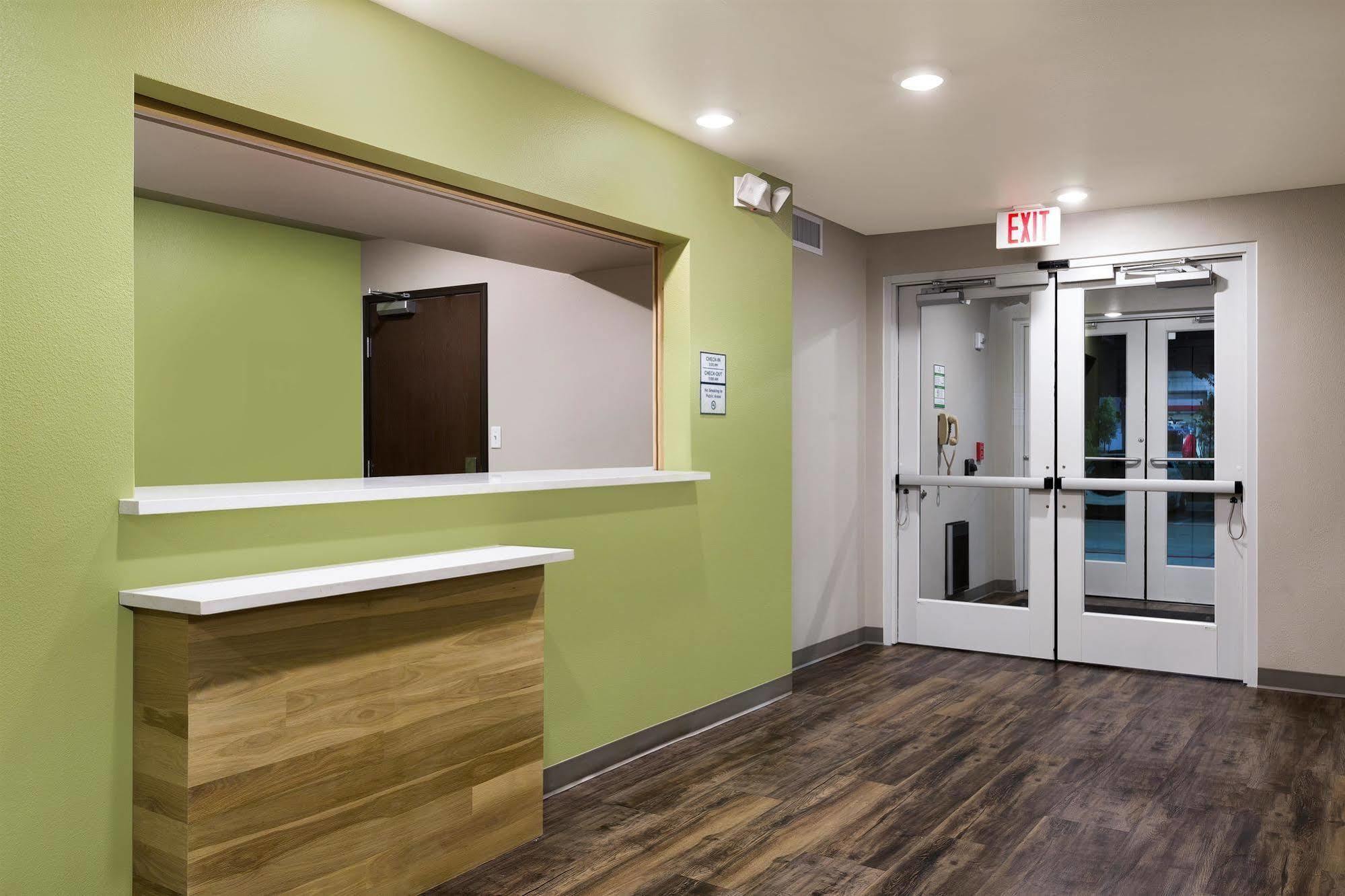 Woodspring Suites Houston Iah Airport ハンブル エクステリア 写真